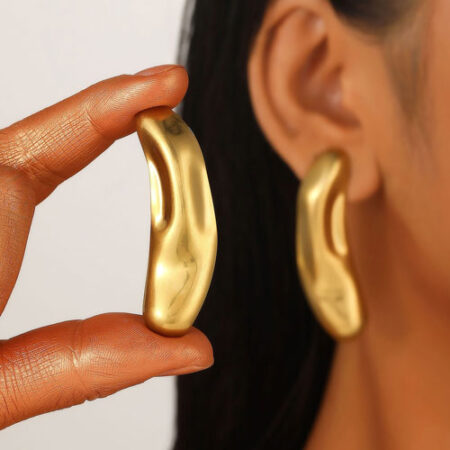 Cashew Nut Shape Earring